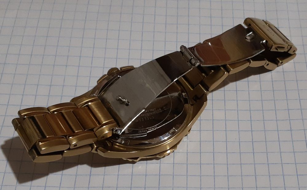 Guess женские полностью рабочие