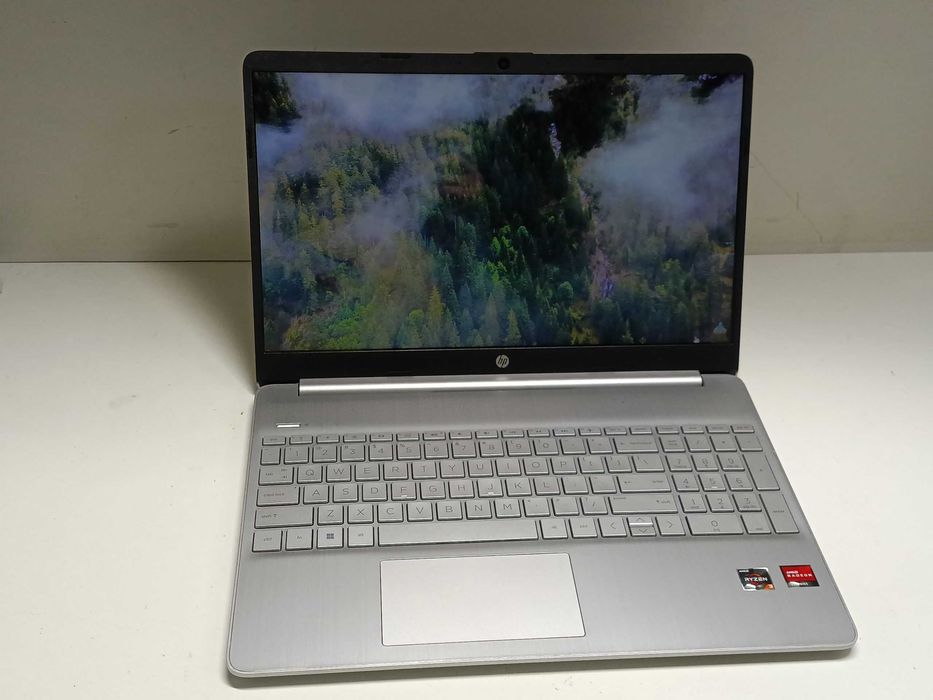 Ноутбук HP 15.6" Ryzen 3 3250U 8Gb 128Gb SSD Radeon Гарний стан