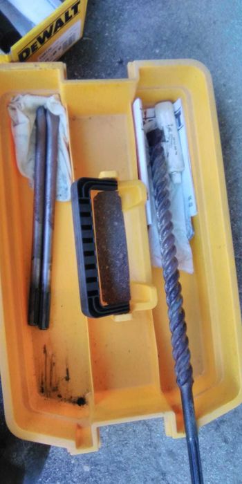 Martelo eletropneumático DeWalt