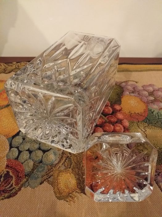 New Crystal Bottle436107629854074884