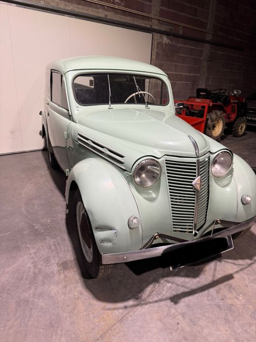 Carrinha Renault juva 4