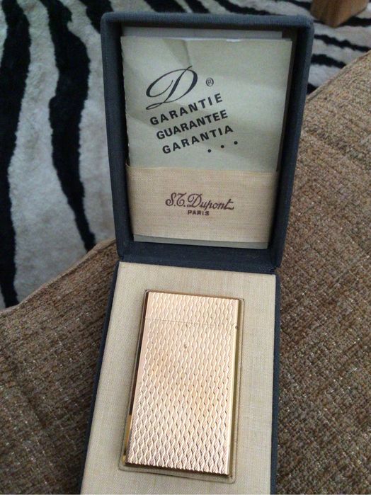 Isqueiro dupont dourado