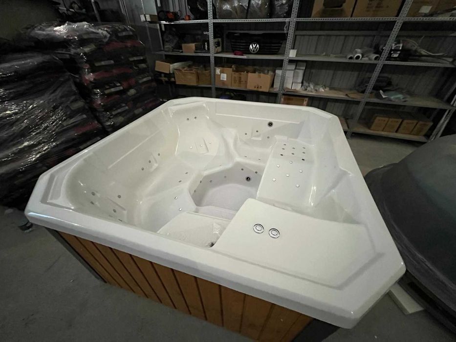 Jacuzzi balia basen piec na drewno 5cio osobowe piec masaż led