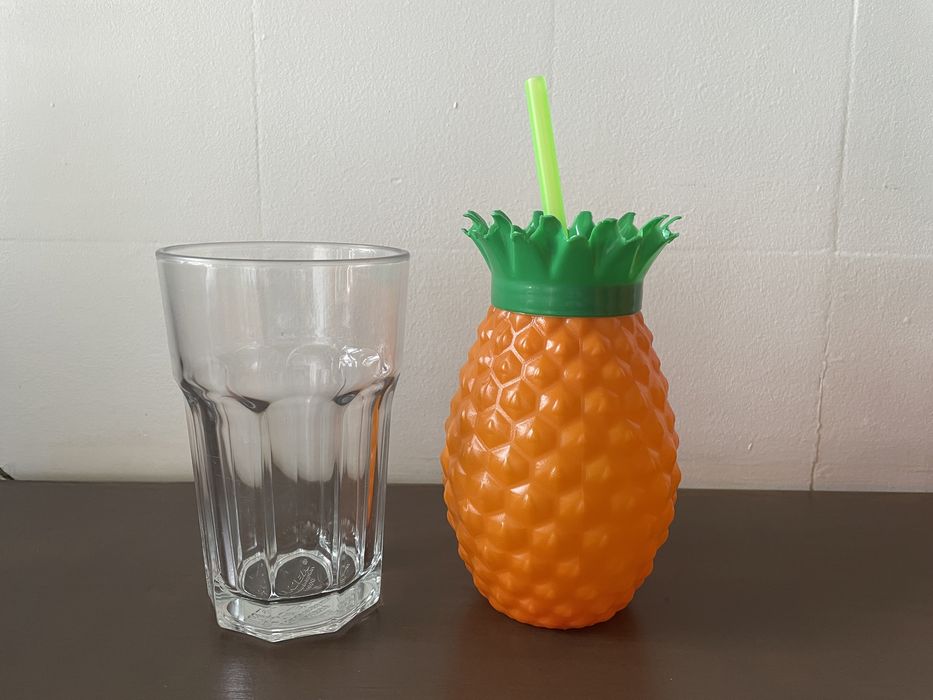 Copos em Formato de Abacaxi Novos | Plastic Pineapple-Shaped Cup