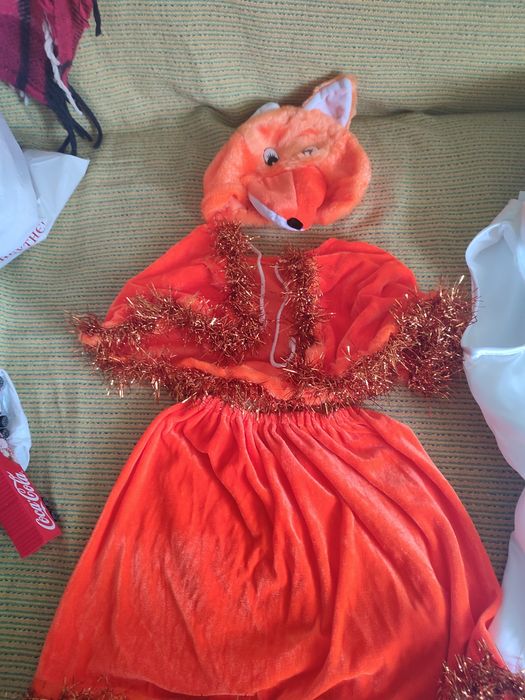 Костюми карнавальні: лисиця,гном, сніговик