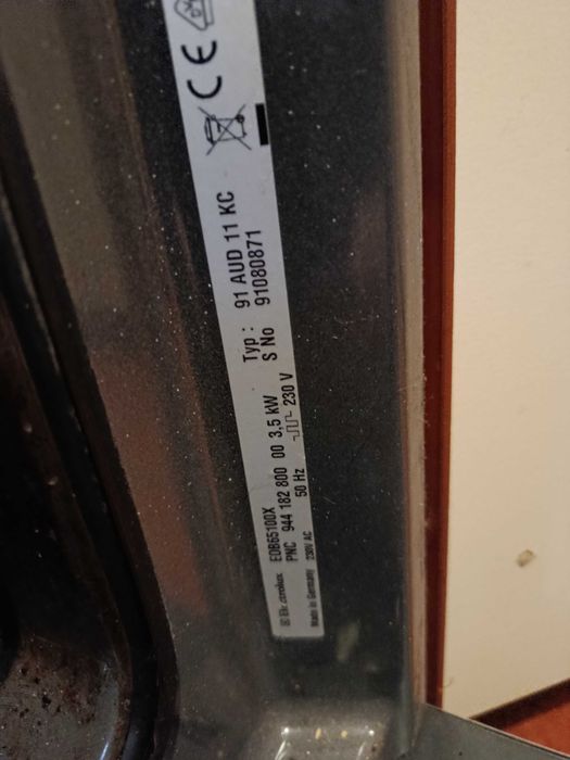 Piekarnik Electrolux sprawny E0B65100X