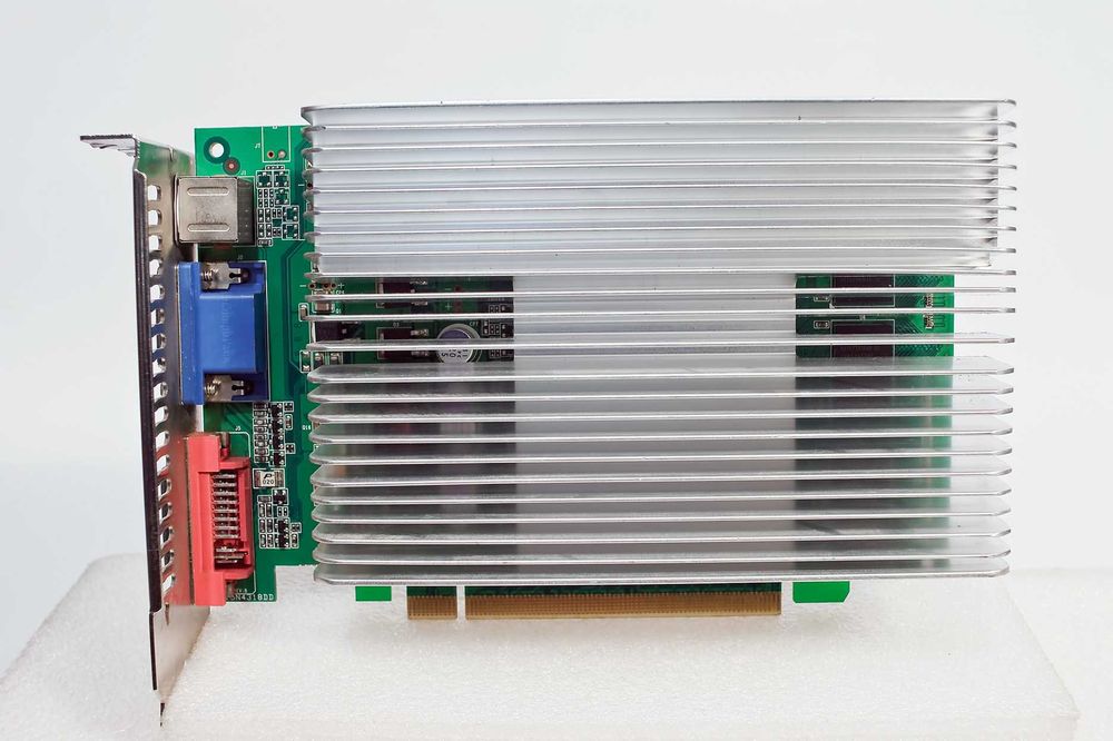 Відеокарта GF 8500 GT