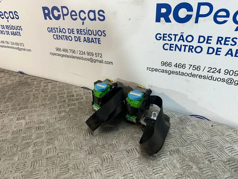 Cinto De Segurança Frente Frontal Original VAG Audi A5 8T 2007 - 2012