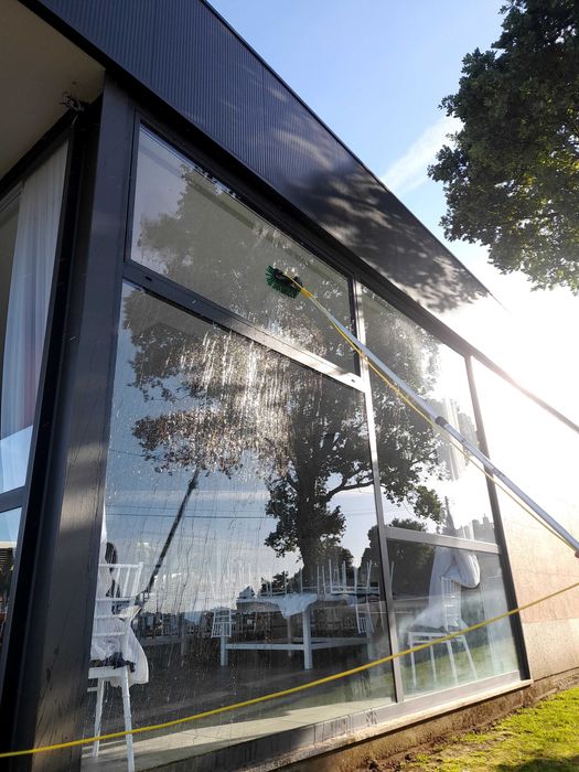 Jardineiro e limpezas extreriores