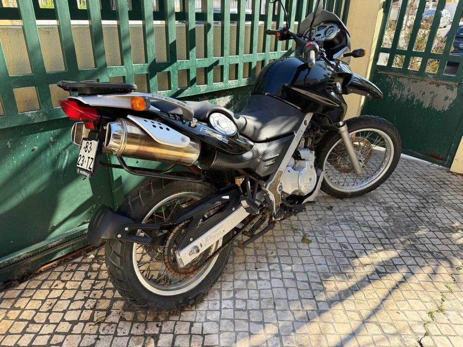 Mota BMW F650GS, Preta, ano 2002, 8.000km