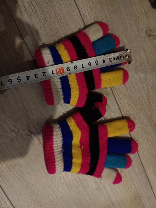 Перчатки дитячі віддам