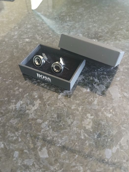 Botões de punho da Hugo Boss