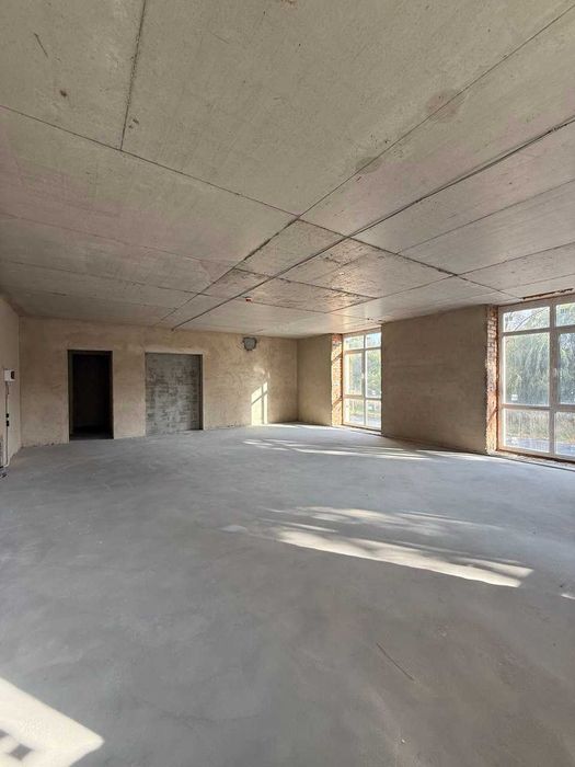 Фасадне комерційне приміщення 67м2. в зданому ЖК Французький Бульвар