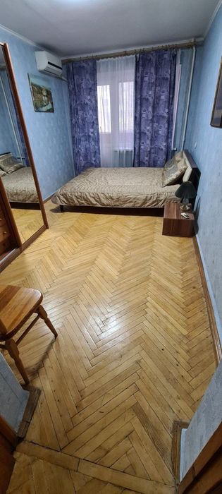 Здається 2-кімнатна квартира по бул. Лесі Українки, 17. Печерськ
