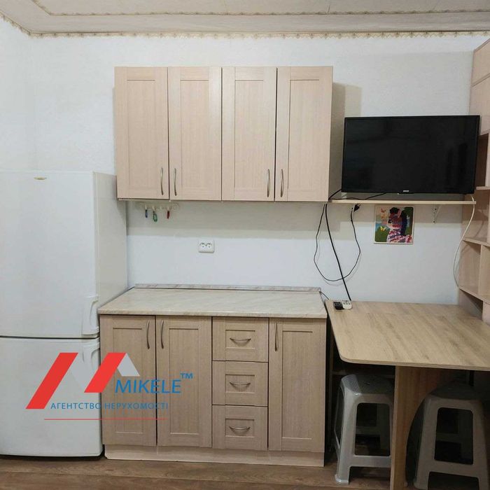 Без комісії! Продаж кімната О.Тихого 18/20 ( Виборзька) Метро Шулявська метро Політехнічний інститут Швидкісний трамвай Солом'янський