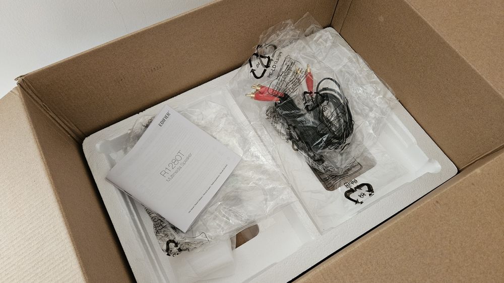 Colunas Edifier R1280T 42W (RMS)