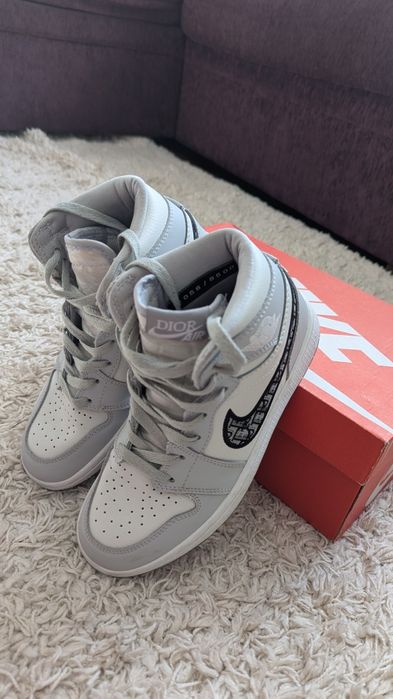 Кросівки Nike Jordan Dior