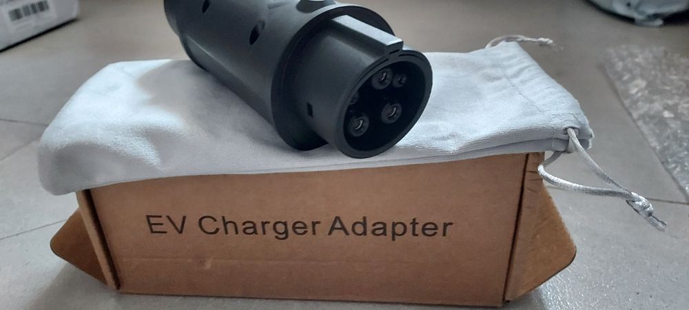 Adapter ładowarki samochodowej typ 2 do typ1
