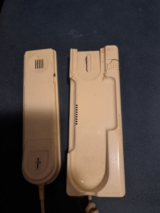 Stara słuchawka od domofonu