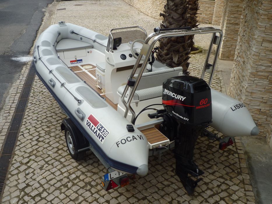 Semi-rigido Valliant 520