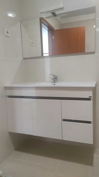 Móvel de casa de banho + espelho