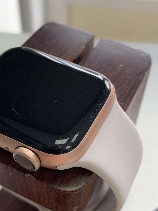 Оригінальні Apple watch series 4 40 mm rose gold