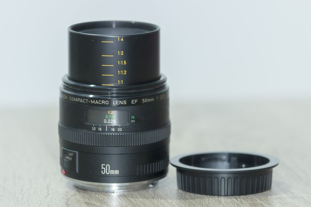Canon 50mm f2.8 Macro