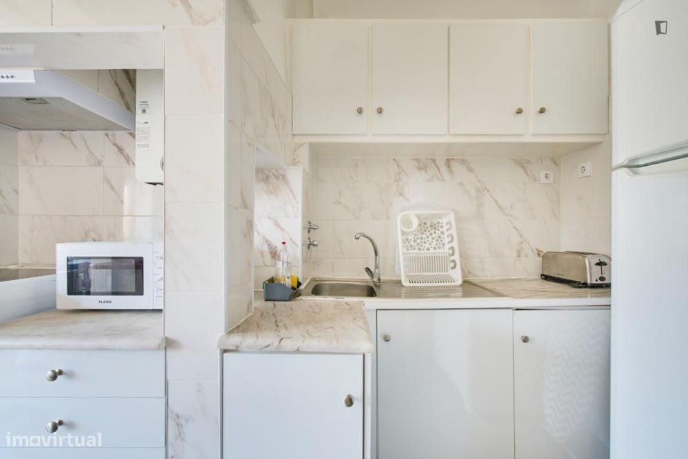 Quarto - localizado em Alameda Lisbon
