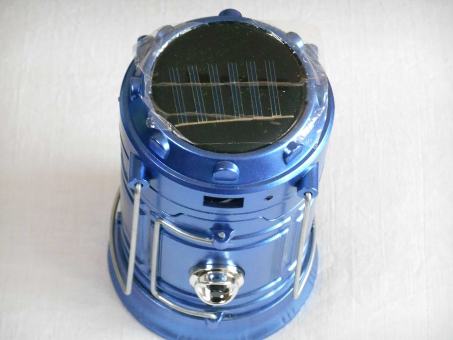 Кемпінгова лампа на сонячній батареї з функцією павербанку для подорож