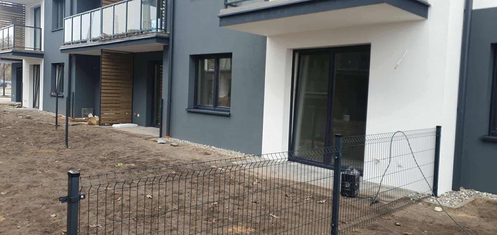 Wynajme Mieszkanie 39m2 z Ogródkiem 50m2+miesjce parkingowe prywatne