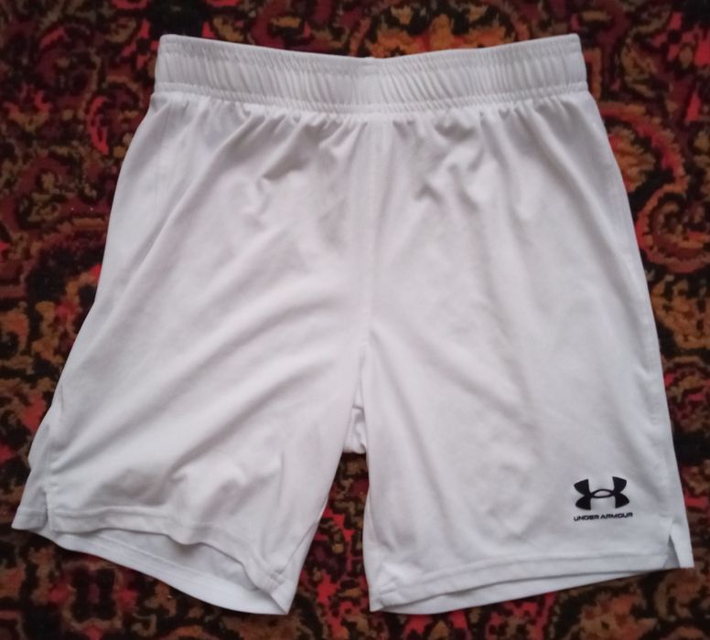 Спортивные шорты Under Armour (L) | Белые