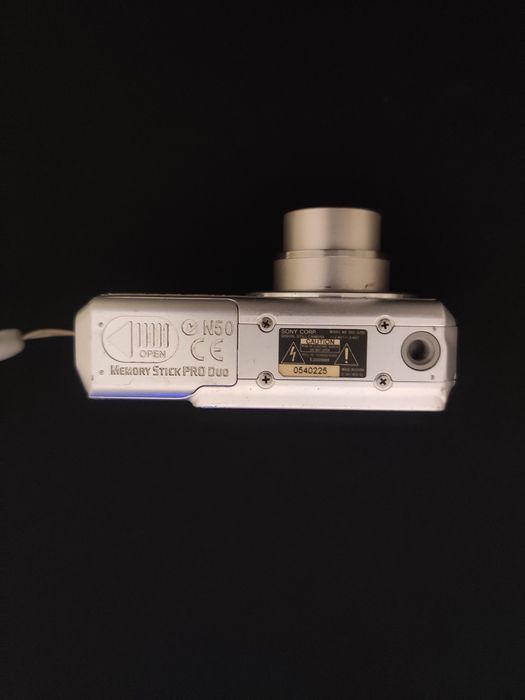 Sony Cyber-shot DSC-S700 Silver Aluminum Вінтажна Мильниця фотоапарат