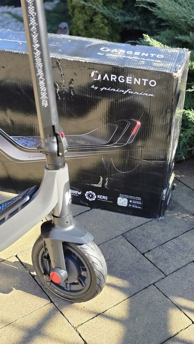 Електросамокат ARGENTO. 10" колеса. Нові акб. Новий