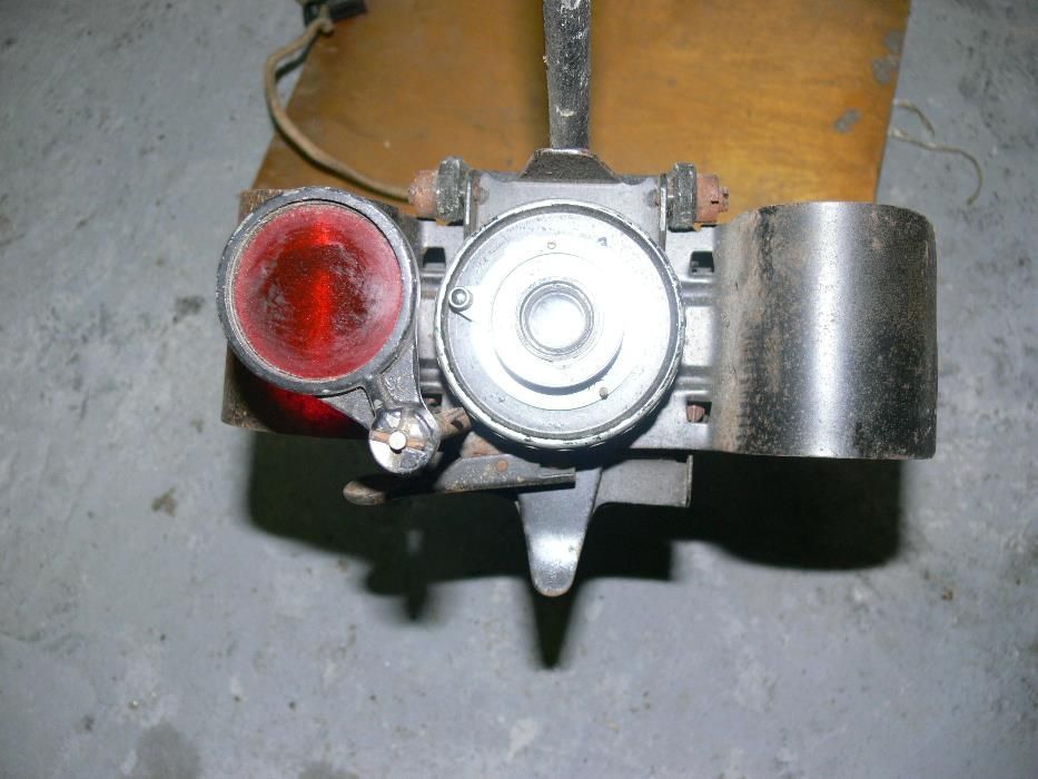 Stary przedwojenny rosyjski powiększalnik FIED