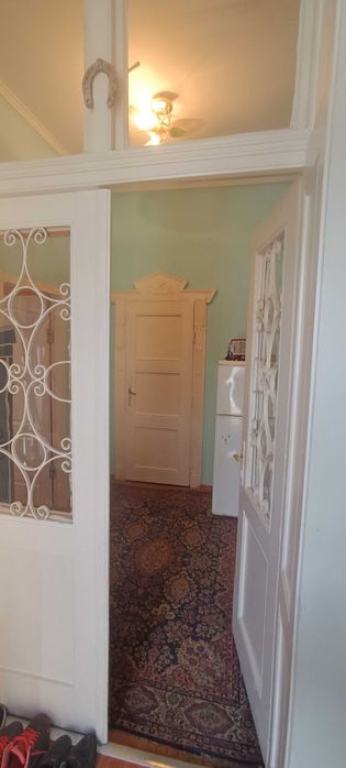 БЕЗПОСЕРЕДНЬО ЦЕНТР МІСТА! ІСТОРИЧНА будівля! 3 кім, 113 кв.м., жила