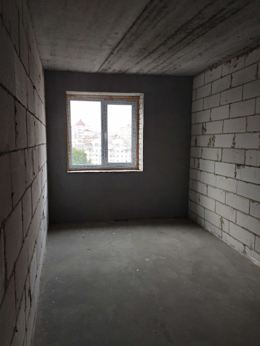 Продаю 2-кімнатну квартиру в новобудові на Вокзальній