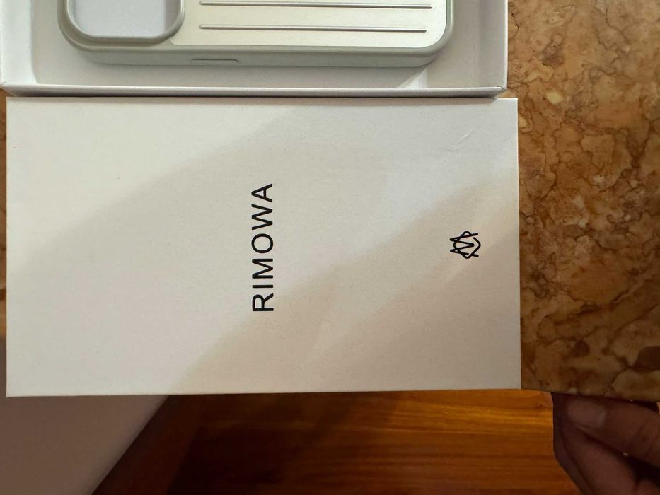 Capa Iphone 15 Pro - RIMOWA