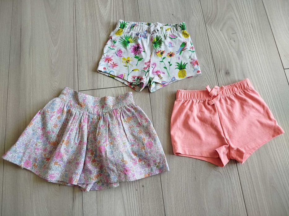 Spodenki dla dziewczynki używane 3 sztuki, rozmiar 74