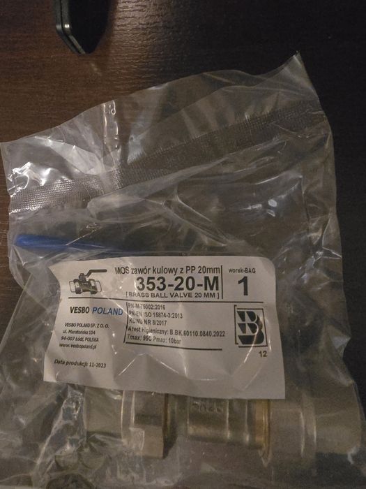 zawór kulowy fi 20 z śrubami pp do zgrzewania