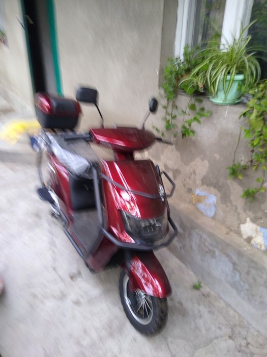 Электроскутер двухместный