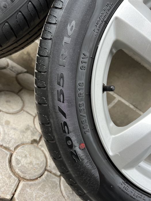 Диски Skoda  VW Seat 5*112 6.5JET50 Pirelli 205 55 R16