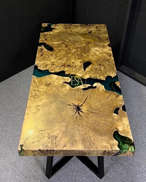 Loftowy stół topola z czeczota