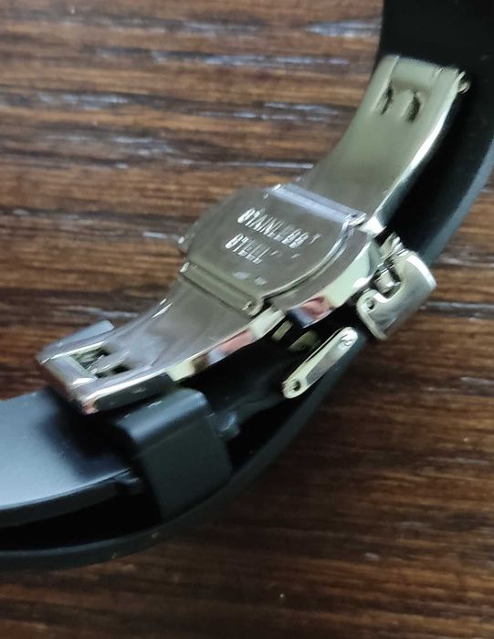 Custom Casio G-Shok GA-2100 кастомный корпус с каучуковым ремешком