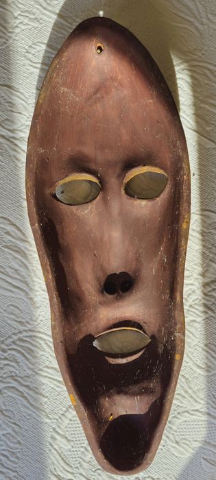Par de Máscaras Decorativas de Estilo Africano (Barro)