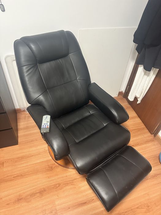 Cadeira de massagens confortavel e operacional