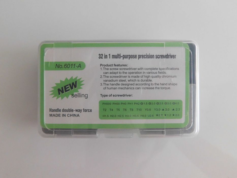 Conjunto de 32 mini chaves