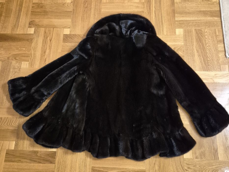 Шуба норкова автоледі (ТРАПЕЦІЯ) 75 см Італія розмір 52