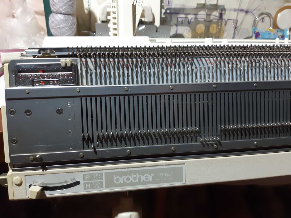 Двофонтурна вязальна машина Brother KH 893 Palie AII + KR850