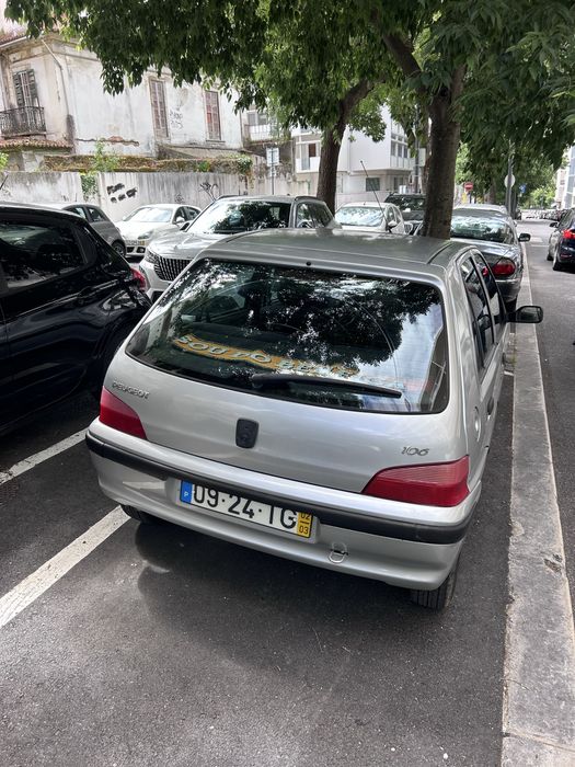 Peugeot 106 1.1 Gasolina 5 portas cinzento