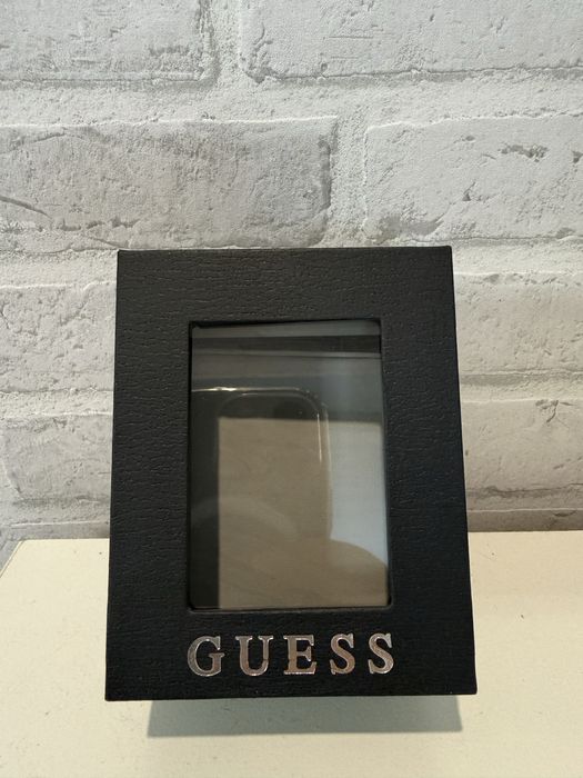 Nowe pudelko na zegarek Guess